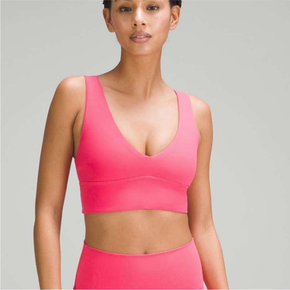 Lululemon Athletica Align V Neck Bra *light support* Lipgloss C/D size 8